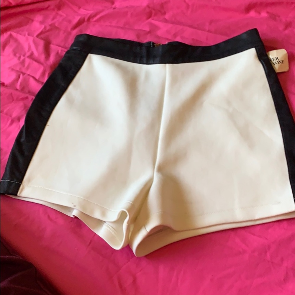 Shorts - Picture 2 of 2
